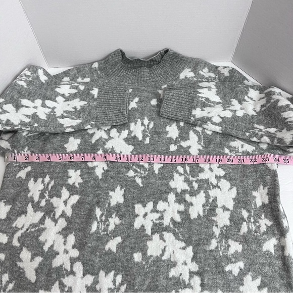 Liz Claiborne Pullover Sweater Mock Neck Long Sleeves - Picture 4 of 11